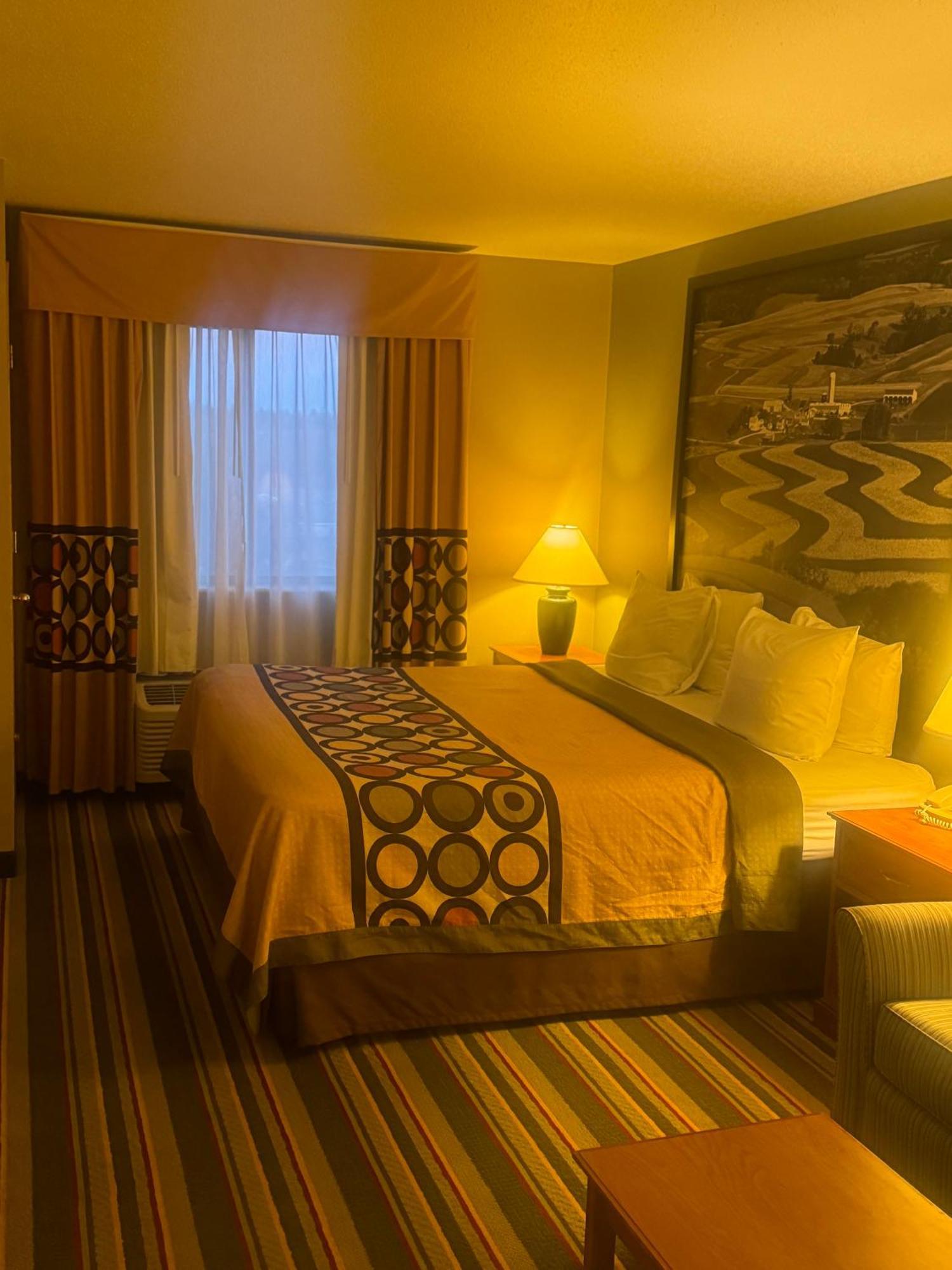Super 8 By Wyndham Sparta Luaran gambar