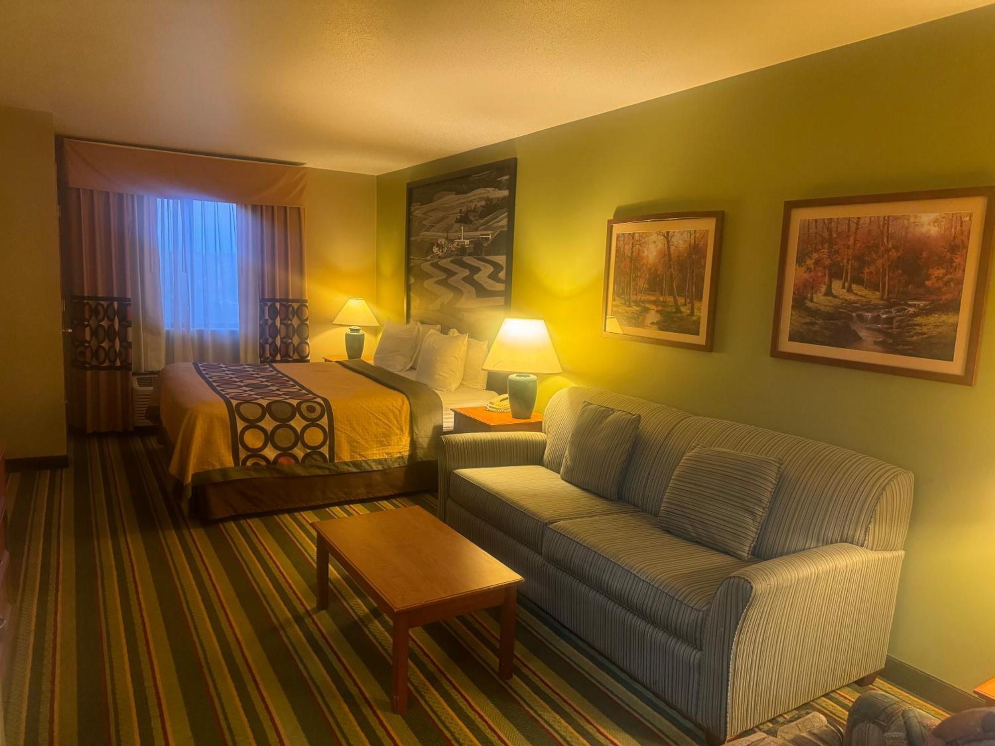 Super 8 By Wyndham Sparta Luaran gambar